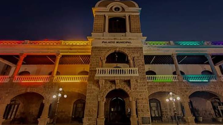 Palacio de Guaymas se une al mes del orgullo LGBT
