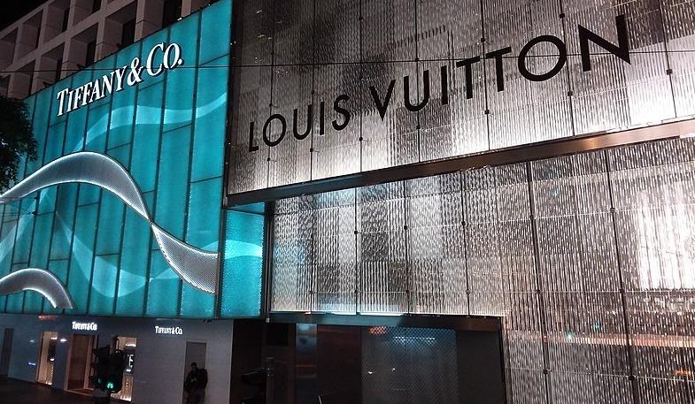 Le saca Louis Vuitton a Tiffany & Co.