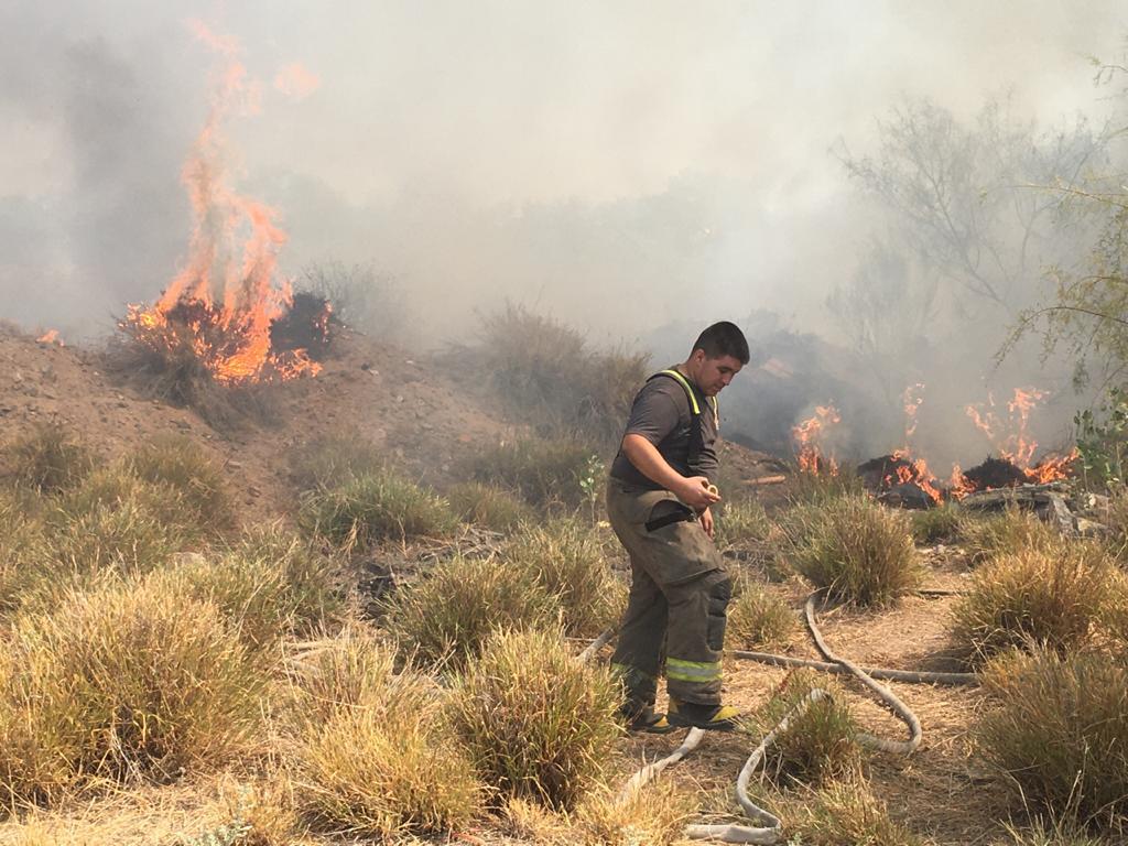 Los incendios no dan tregua a Bomberos de Hermosillo