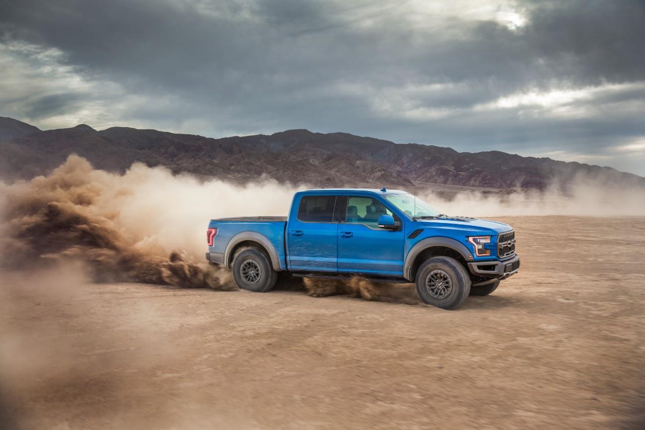 Nuevo pick-up de Ford vendrá con cama y se actualizará solo