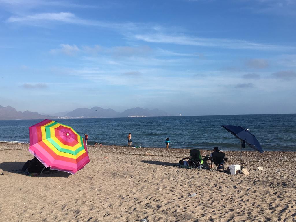 El calor no detiene a los sonorenses; playas de San Carlos se llenaron este fin de semana