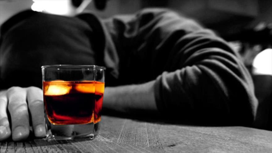 Encontró a su hijo muerto por intoxicación alcohólica