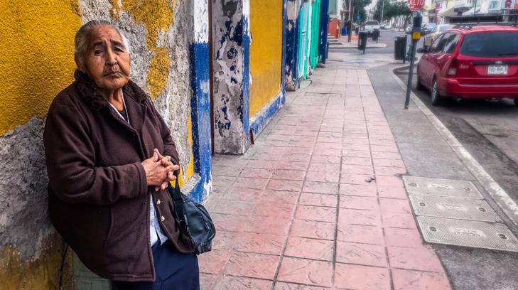 Apadrinarán a abuelitos con despensas