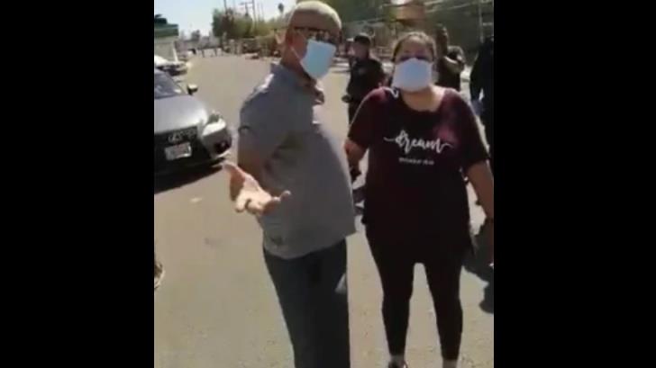 Residentes de Sonoyta bloquean paso en frontera por temor a contagios