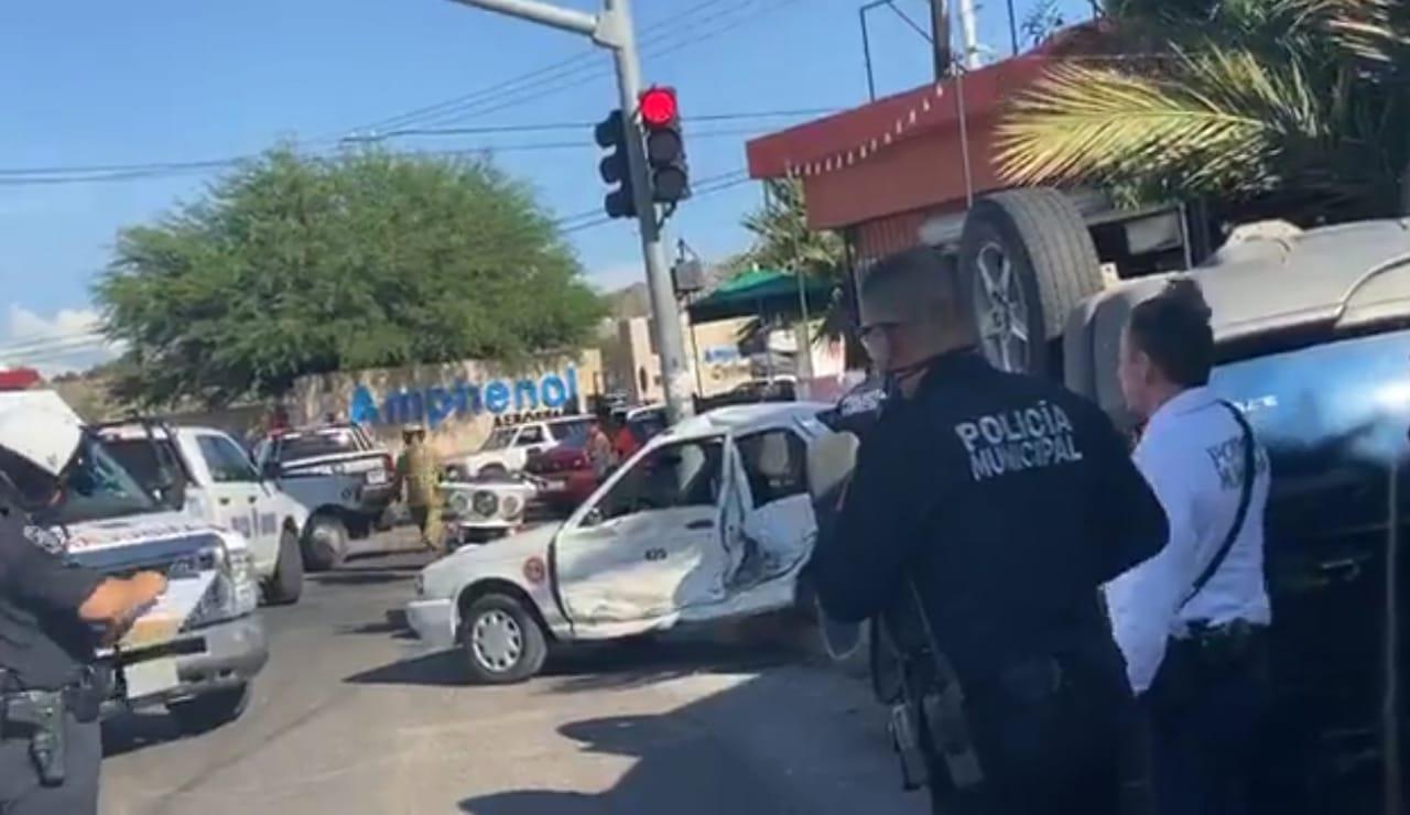 Fuerte choque deja varios lesionados en Nogales