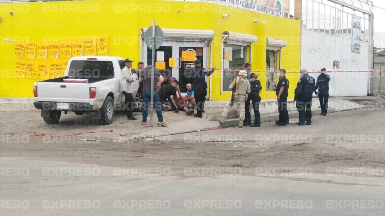 VIDEO - Agreden a balazos a policía en Hermosillo, un civil recibió 3 disparos