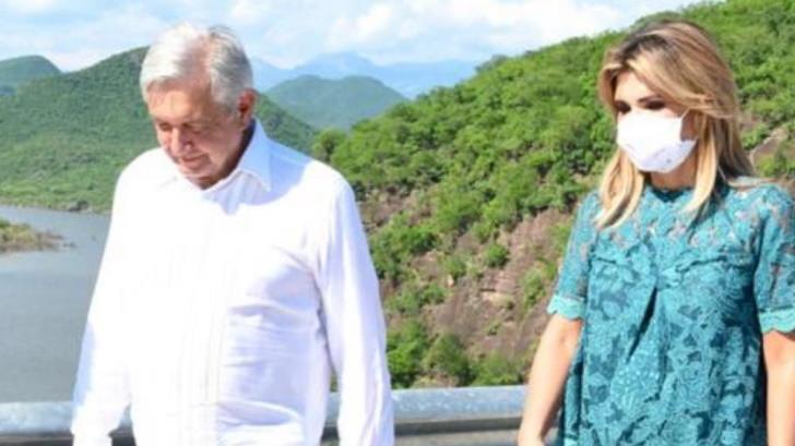 Gobernadora entrega peticiones de agricultores y pescadores a López Obrador