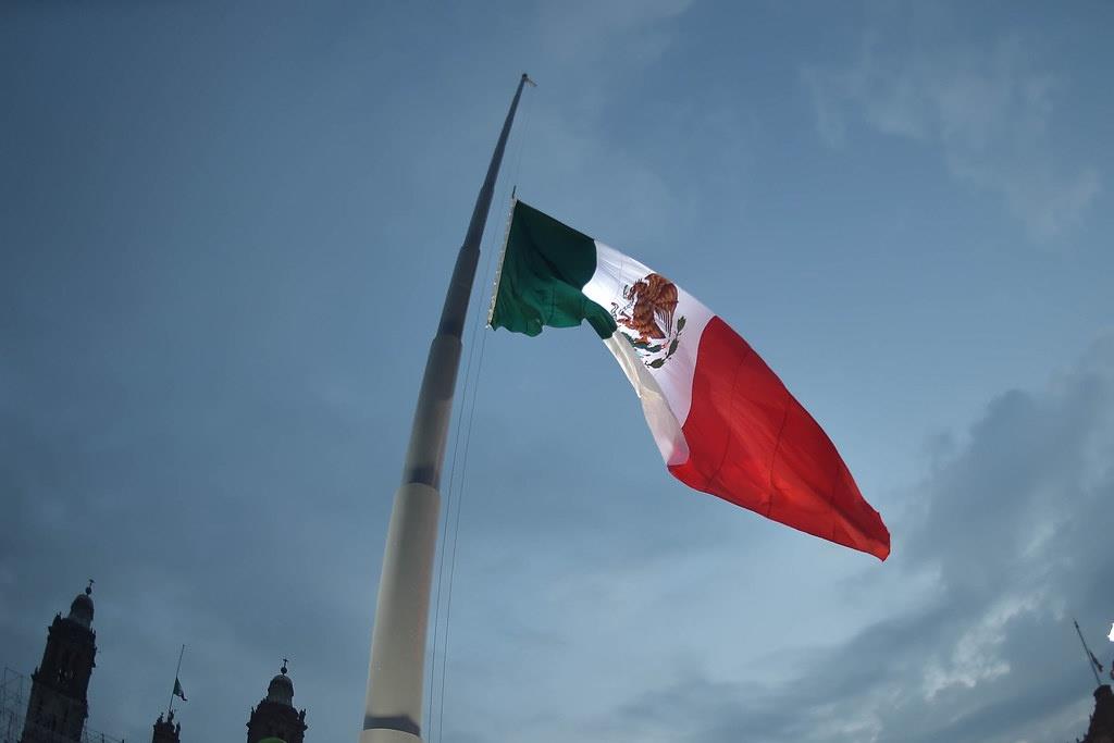 China rinde homenaje a mexicanos fallecidos por Covid-19