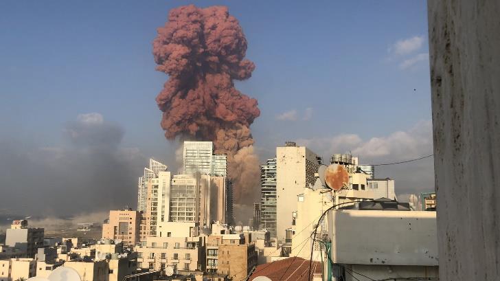 VIDEOS | Fuerte explosión se registra en puerto de Beirut en Líbano