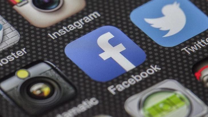 Facebook elimina red de cuentas falsas anti-Morena