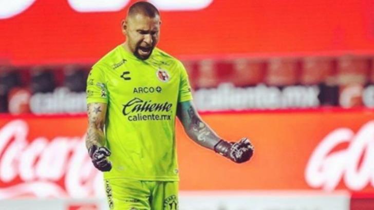 Jonathan Orozco se disculpa por agredir a jugador de Pumas