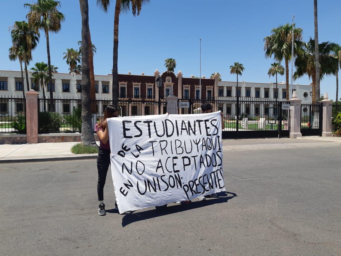 VIDEO - Estudiantes Yaquis se manifiestan en Unison