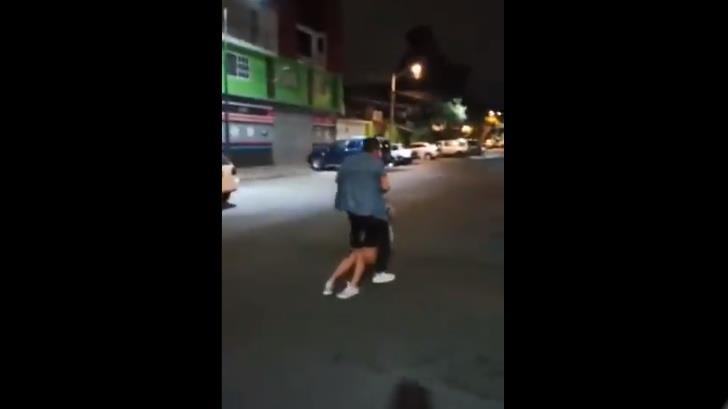 VIDEO | ¡Qué, perro! Responde hombre tras ser expuesto al dar golpiza a mujer