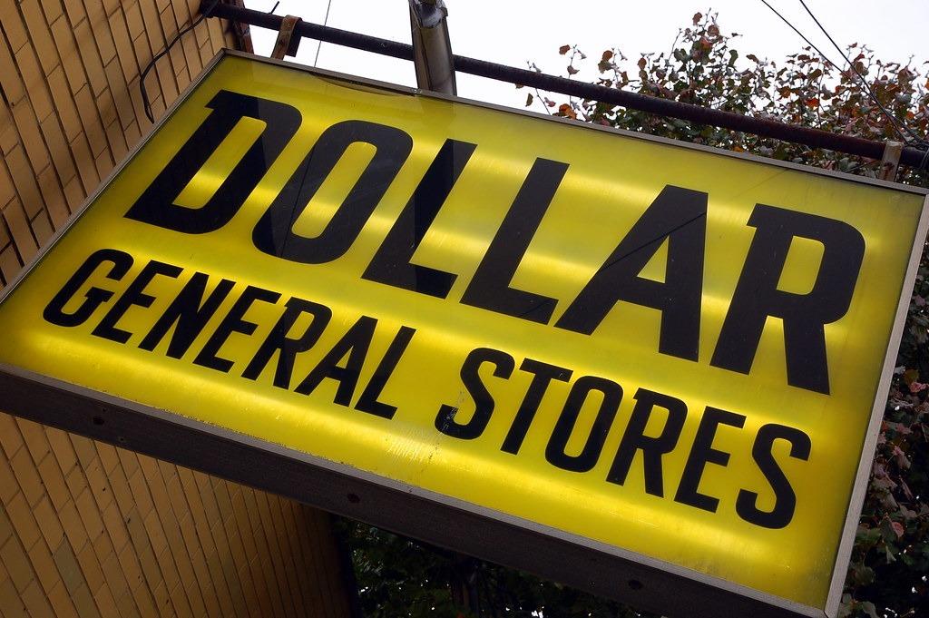 Dollar General estrena directiva y récord de cotización