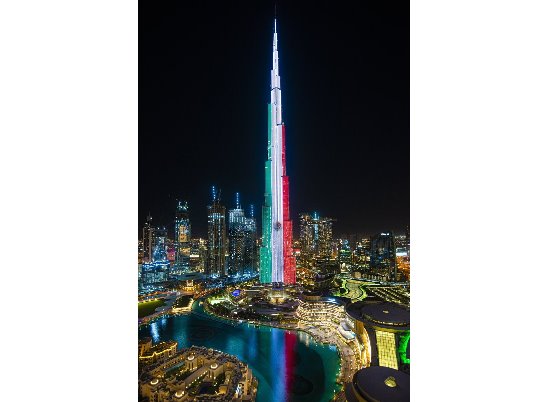 ¿Conoces el Burj Khalifa? Es el rascacielos que se tiñó tricolor este 15 de septiembre