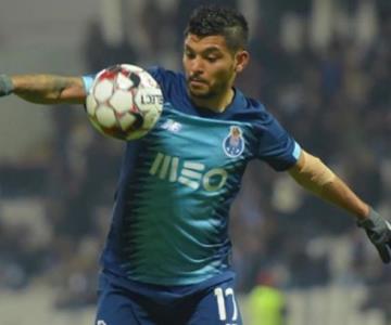 Tecatito Corona podría jugar en el Juventus-Porto