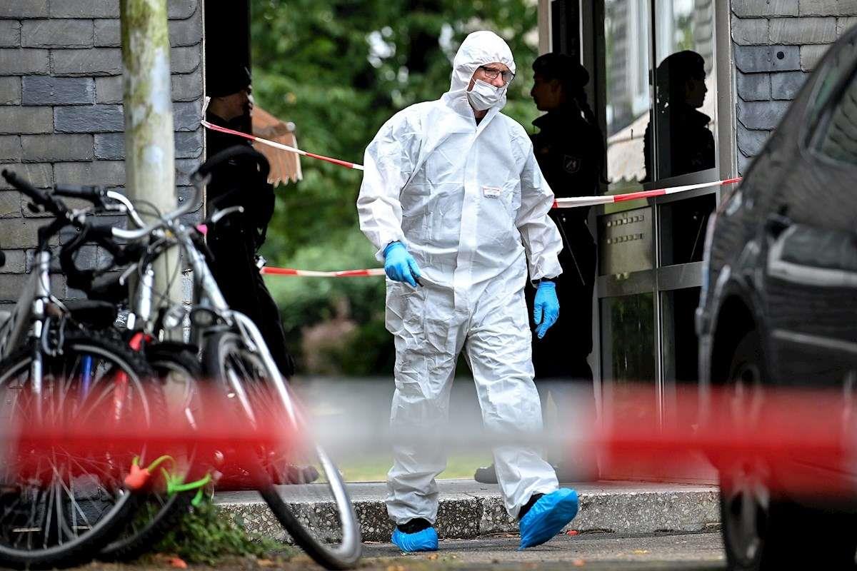 Mujer que mató a sus hijos en Alemania podría haberlo hecho por perder la ayuda del Gobierno