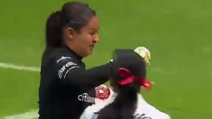 Portera del Toluca se disculpa por golpear a rival en la liga femenil