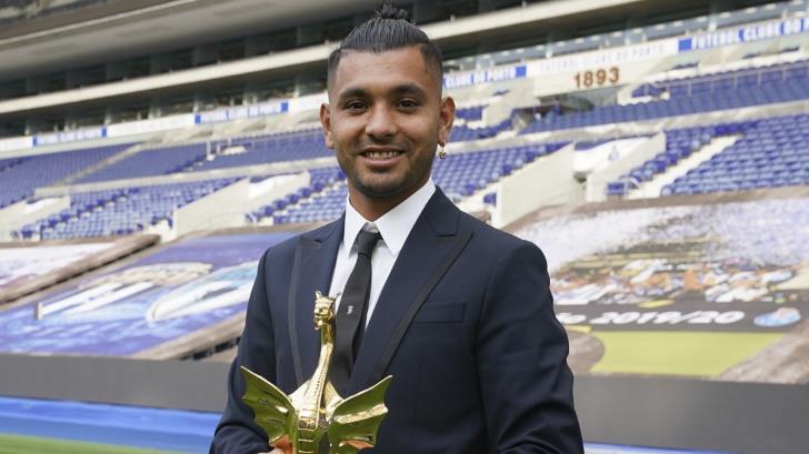 ‘Tecatito’ Corona, elegido como mejor futbolista del Porto en el año