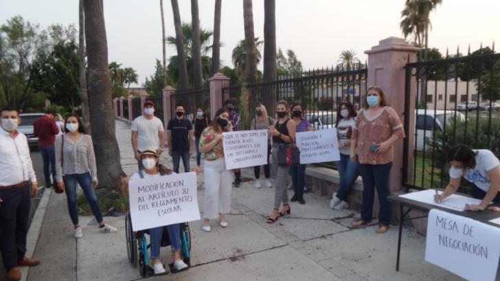 Protestan contra proceso de examen de egreso en Unison