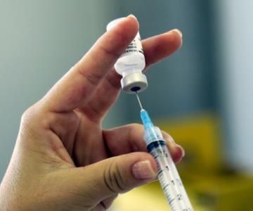 Presunto enfermero es detenido por vender vacunas falsas contra Covid