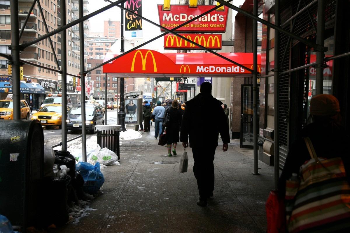 Ex franquiciatarios negros demandan a McDonald’s por racismo