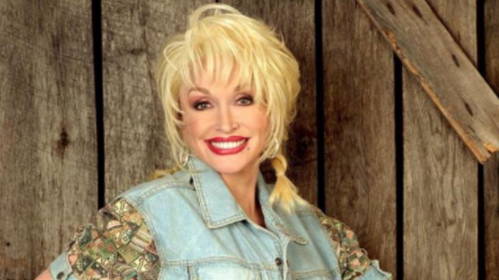 A sus 74 años, Dolly Parton quiere volver a ‘Playboy’