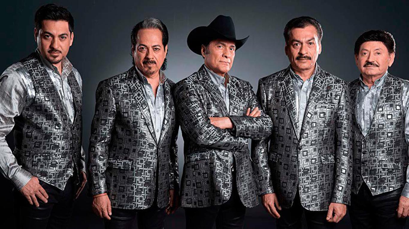 Los Tigres Del Norte hacen homenaje a Vicente Fernández