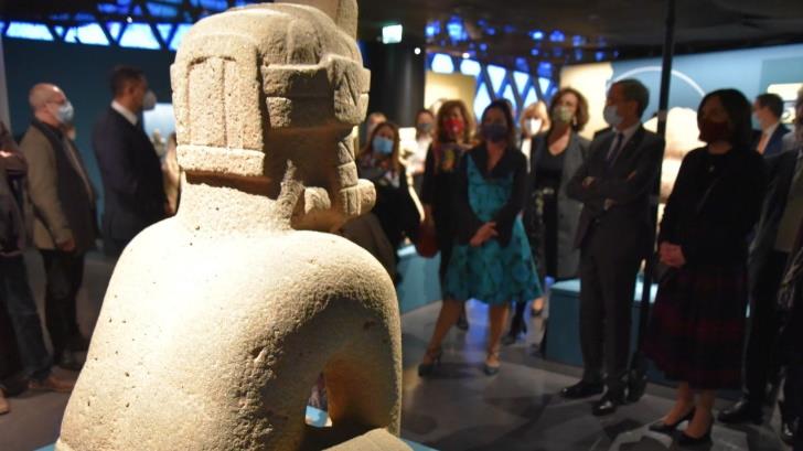 Beatriz Gutiérrez inaugura exposición sobre cultura olmeca en París