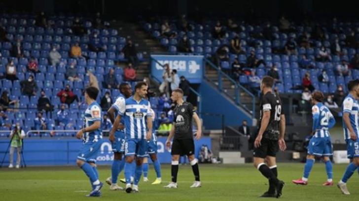 Presencia mexicana en el primer partido en España con público