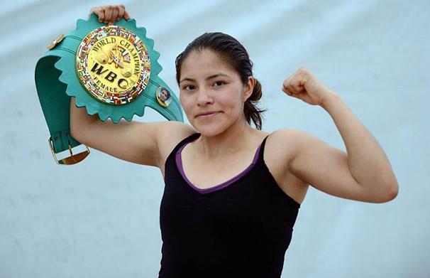 Encabeza la Roca Zamora, función femenil de boxeo