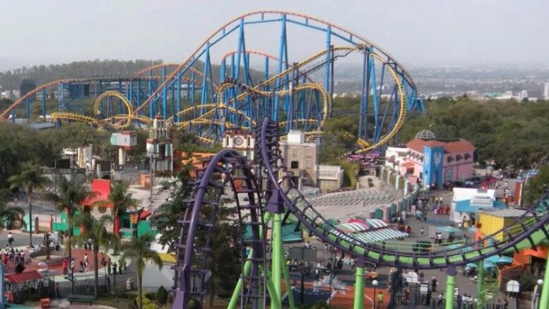 Six Flags abre sus puertas y le llueven críticas en redes sociales