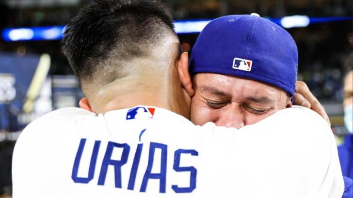 VIDEO | Dos mexicanos dan el título a los Dodgers