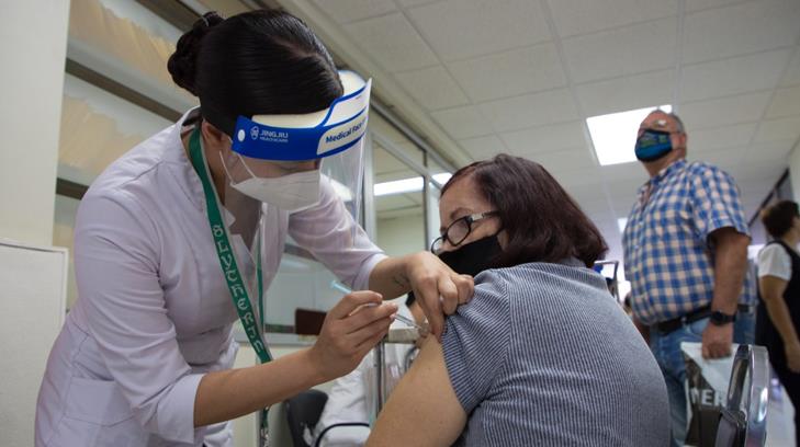 5 mil vacunas serán aplicadas en tercera fase de prueba en México