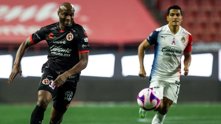 Xolos y Chivas empatan 0-0 complicando su clasificación