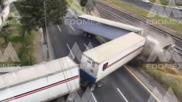 VIDEO | ¡Impactante! Captan momento de fuerte choque entre camiones de carga