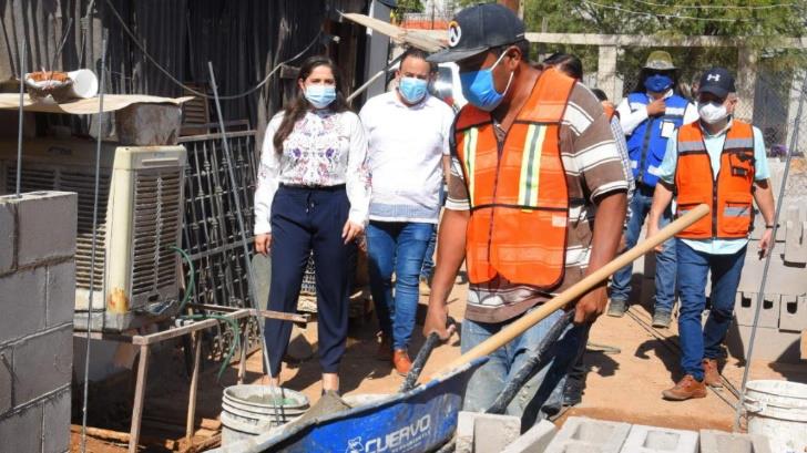 Célida López supervisa la construcción de cuartos adicionales en Hermosillo