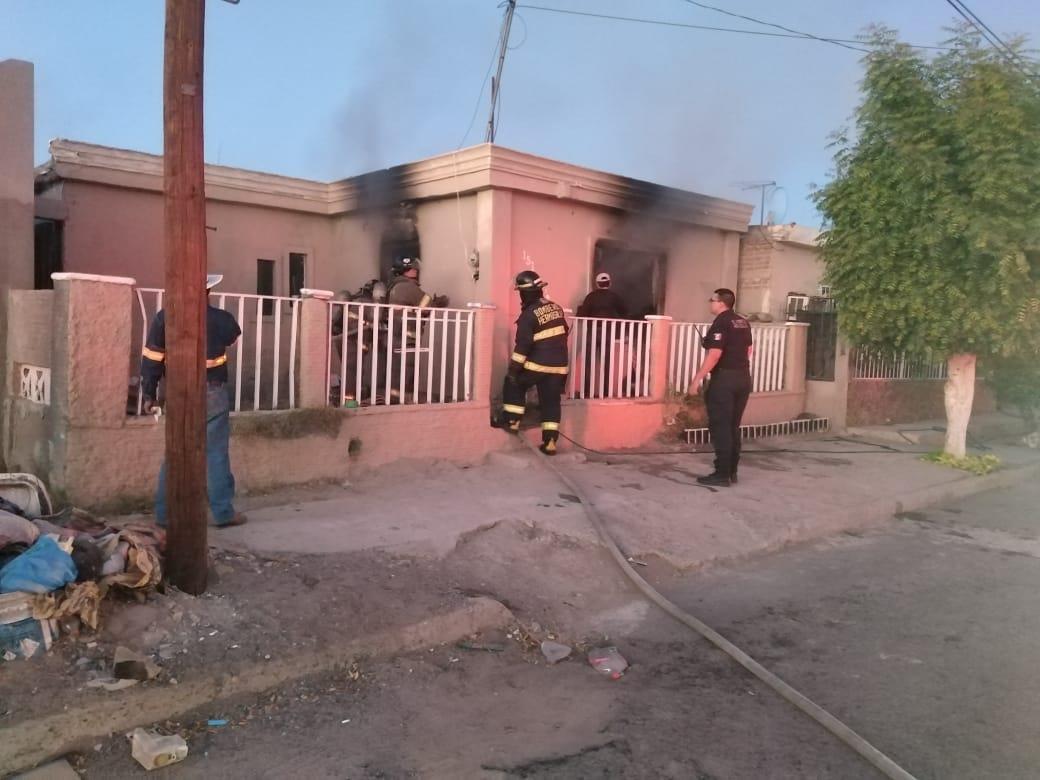 VIDEO | Bomberos sofocan incendio en la colonia Jesús García