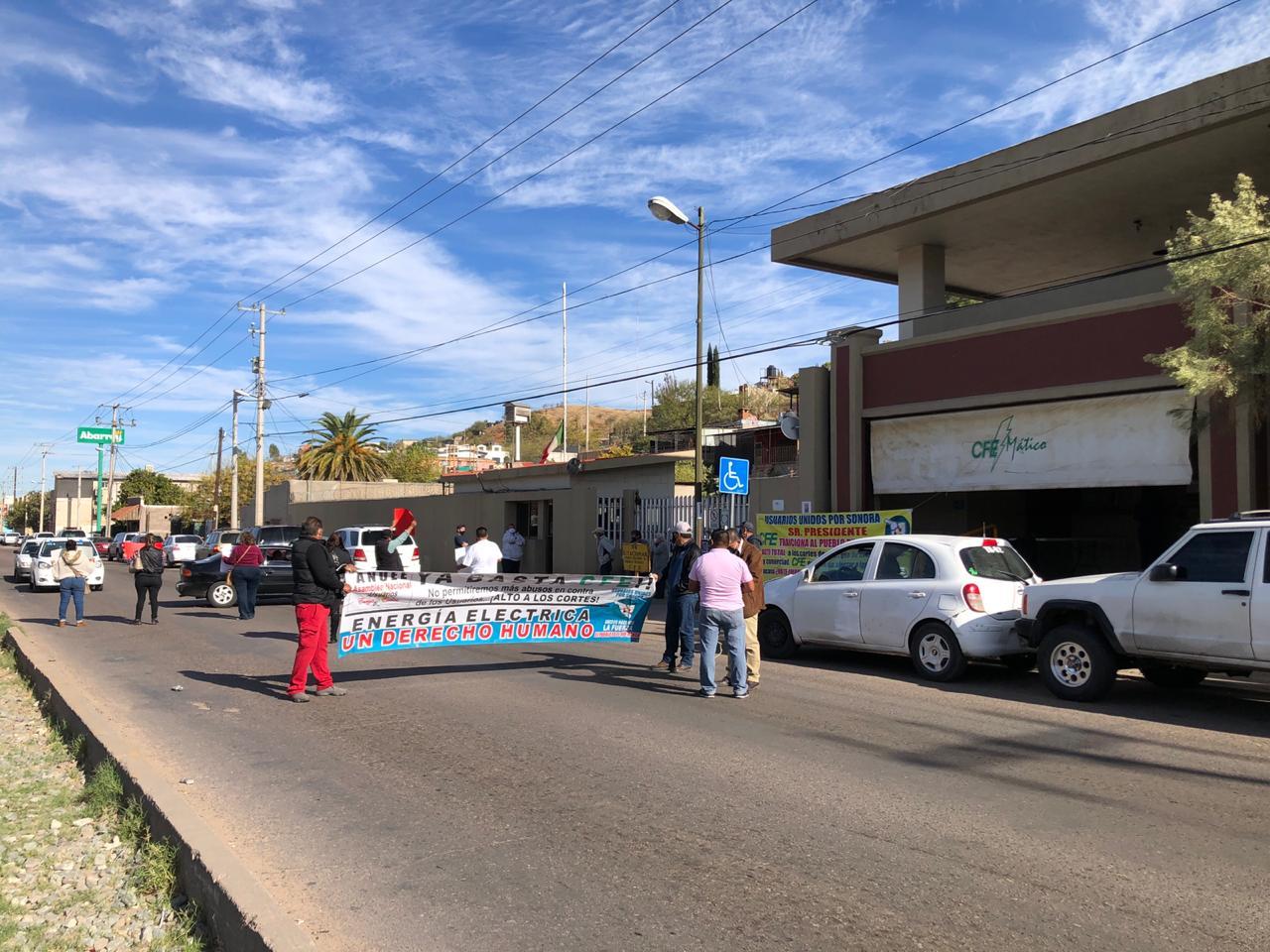 Esto es lo que sabemos de la toma de instalaciones de la CFE en Nogales