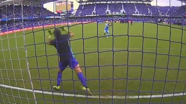 VIDEO | La MLS hace el ridículo con el VAR en definición por penaltis