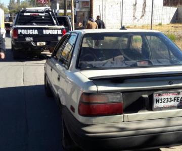 Ladrones roban baterías de carro aun con candado, en Guaymas