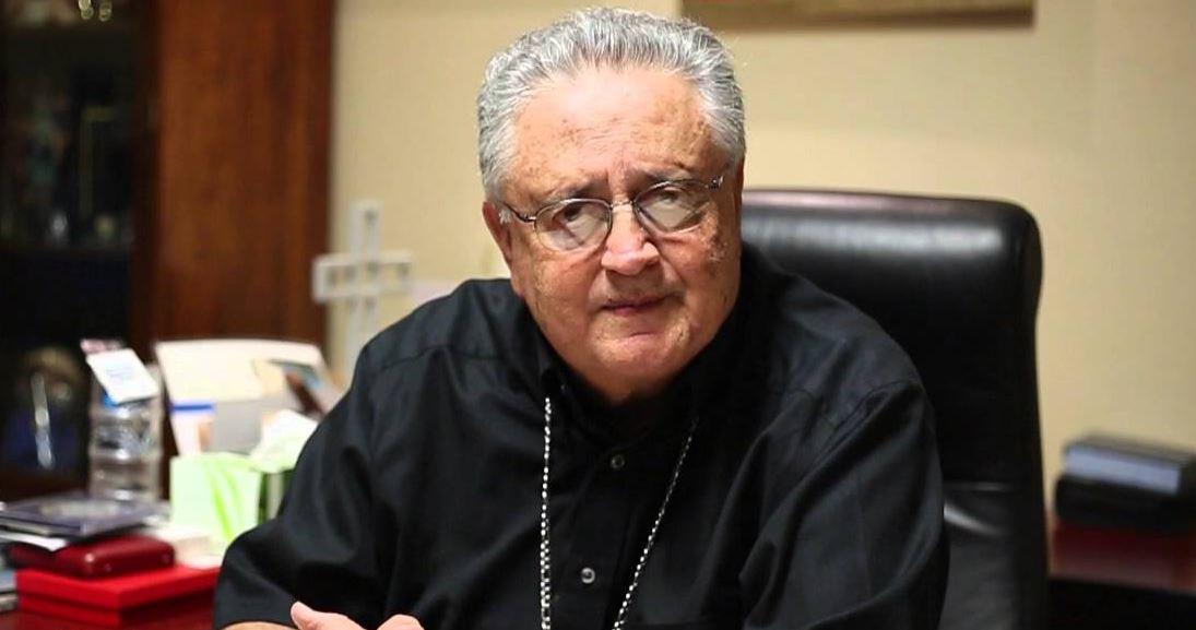 Hospitalizan a Arzobispo emérito José Ulises por problemas respiratorios