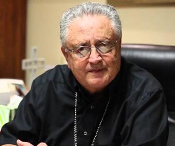 Hospitalizan a Arzobispo emérito José Ulises por problemas respiratorios