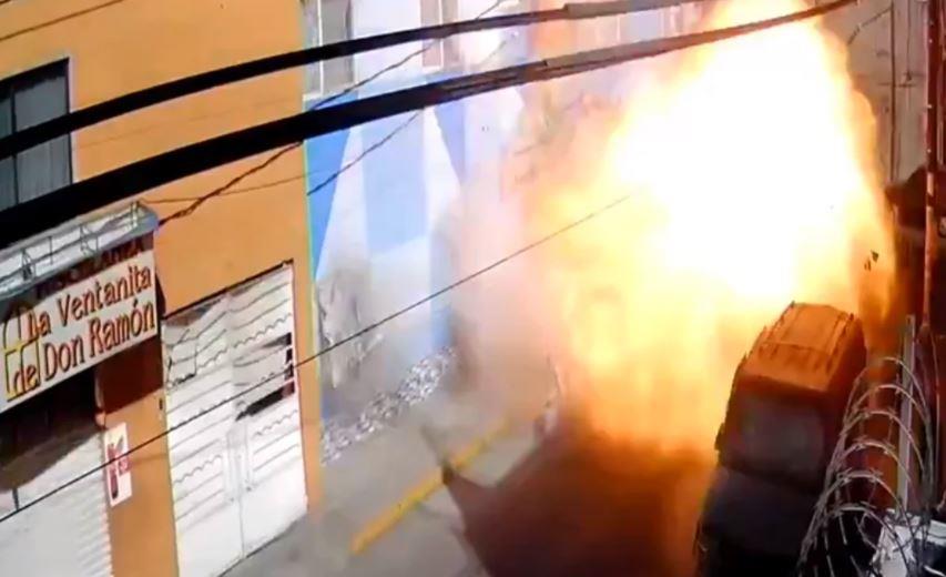 VIDEO graba el momento exacto en que explota una pizzería en Ciudad de México