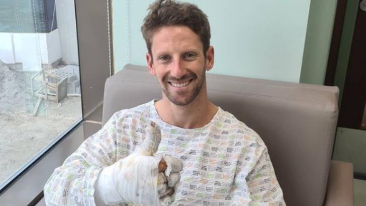 Tras el accidente en el GP de Baréin, Romain Grosjean recibió el alta médica