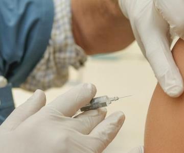 Esta semana inicia la vacunación para personal médico de hospitales privados