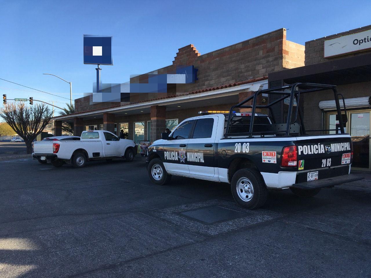 VIDEO- Asaltaron un banco en Nogales y se dieron a la fuga; minutos después los detienen