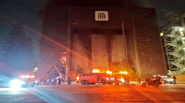 Sofocan en su totalidad incendio en centro de control del Metro