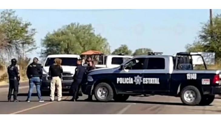 Encuentran cadáver decapitado sobre la carretera en el valle de Guaymas