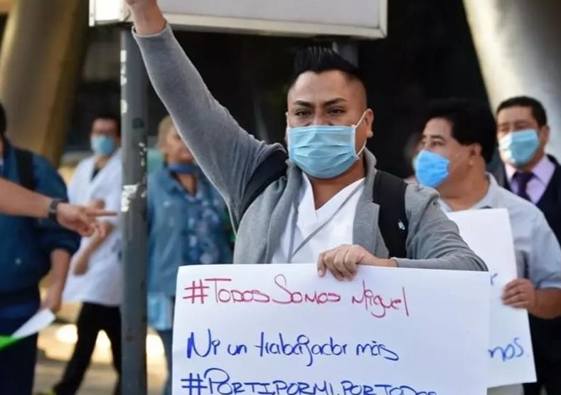 ¡Más protestas! Trabajadores de salud siguen denunciando corrupción en la vacuna